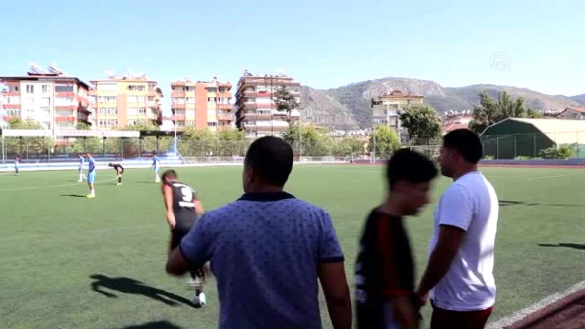 Suriyeli Çocuklara Futbol Turnuvası