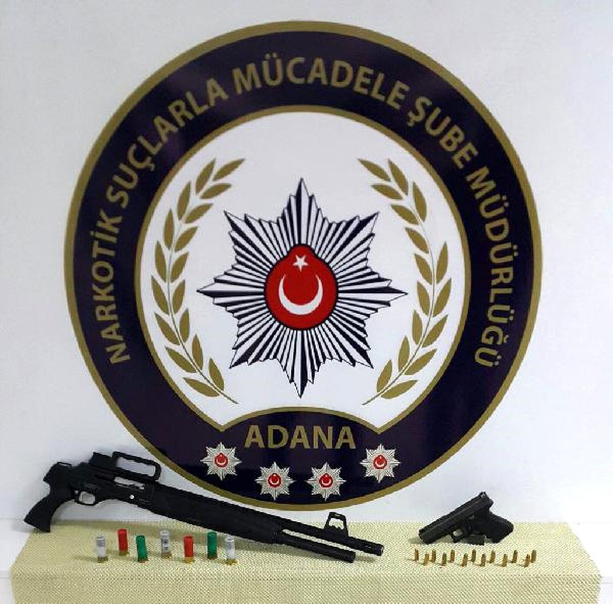 Uyuşturucu Operasyonunda Kalaşnikof Ele Geçirildi