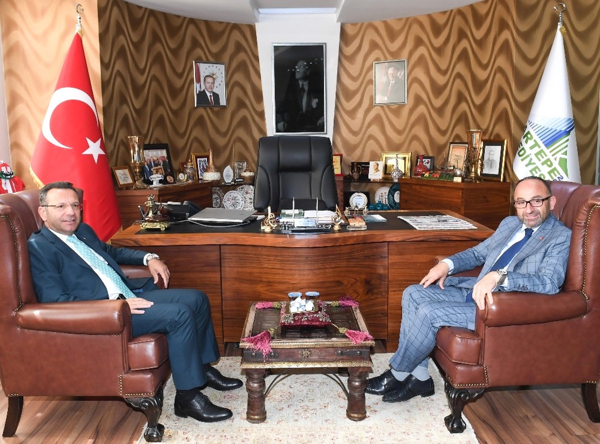 Vali Aksoy, Başkan Üzülmez\'i Ziyaret Etti
