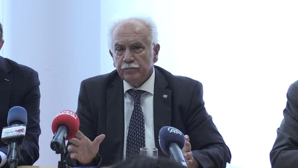 Vatan Partisi Genel Başkanı Perinçek Almanya\'da
