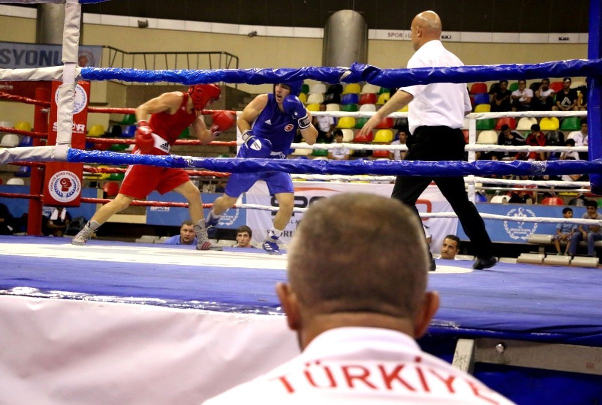 Ahmet Cömert Boks Turnuvası\'nda Final Heyecanı