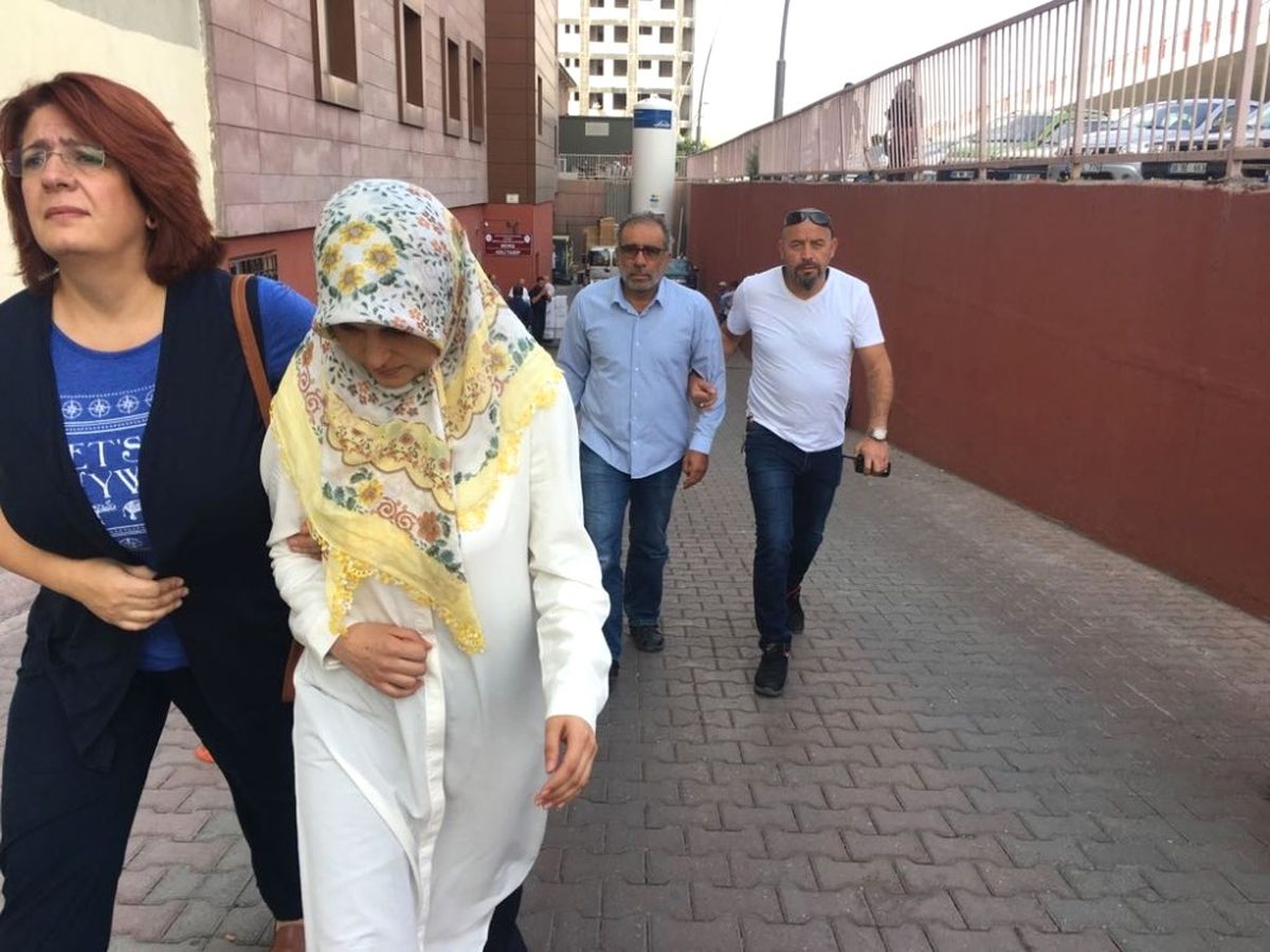 Bylock\'tan Gözaltına Alınan İki Zanlı Adliyeye Sevk Edildi