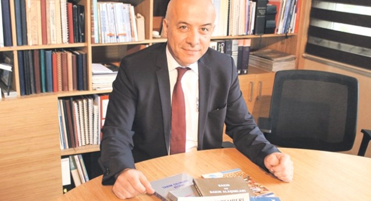 Çelik Rehberi"Nin Yeni Baskısı Raflarda