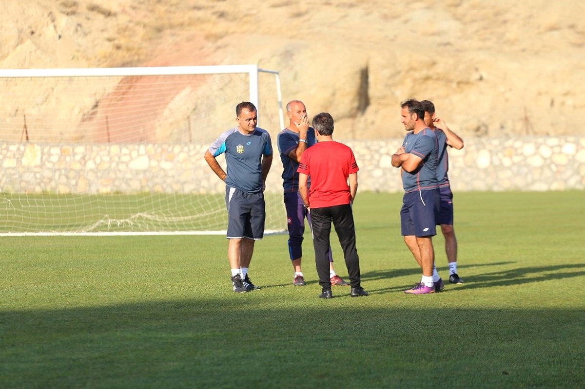 Evkur Yeni Malatyaspor, Bursaspor Maçında Ali Ravcı\'ya Emanet