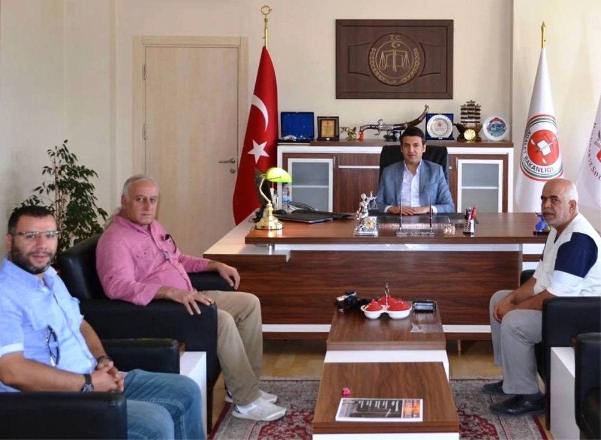 Gazetecilerden Cumhuriyet Başsavcısı Karahan\'a Ziyaret