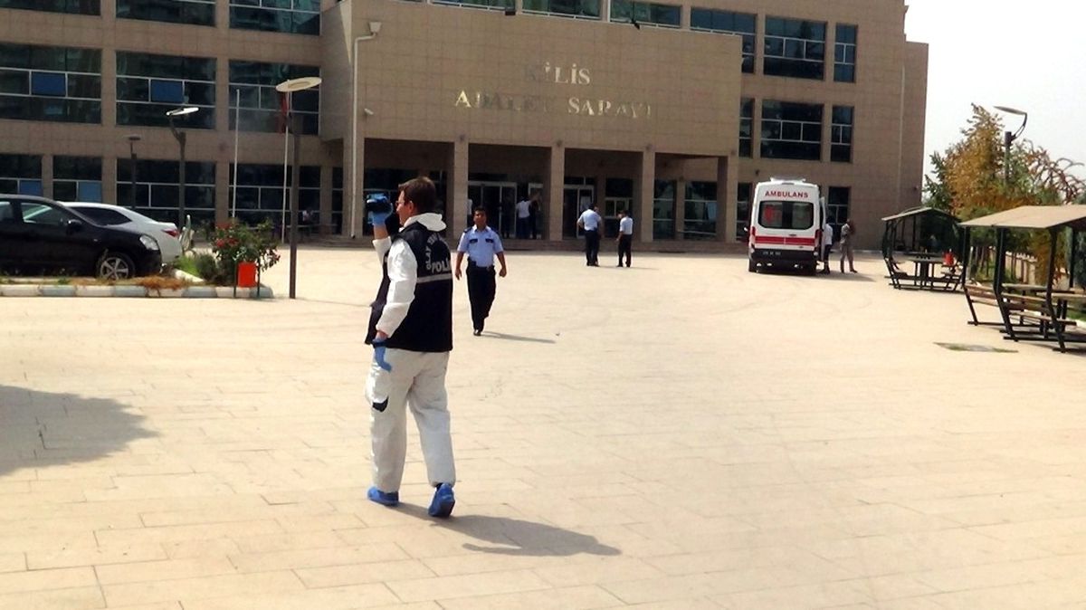 Kilis Adliyesinde Bir Kişi Ateş Açtı: Ölü ve Yaralılar Var