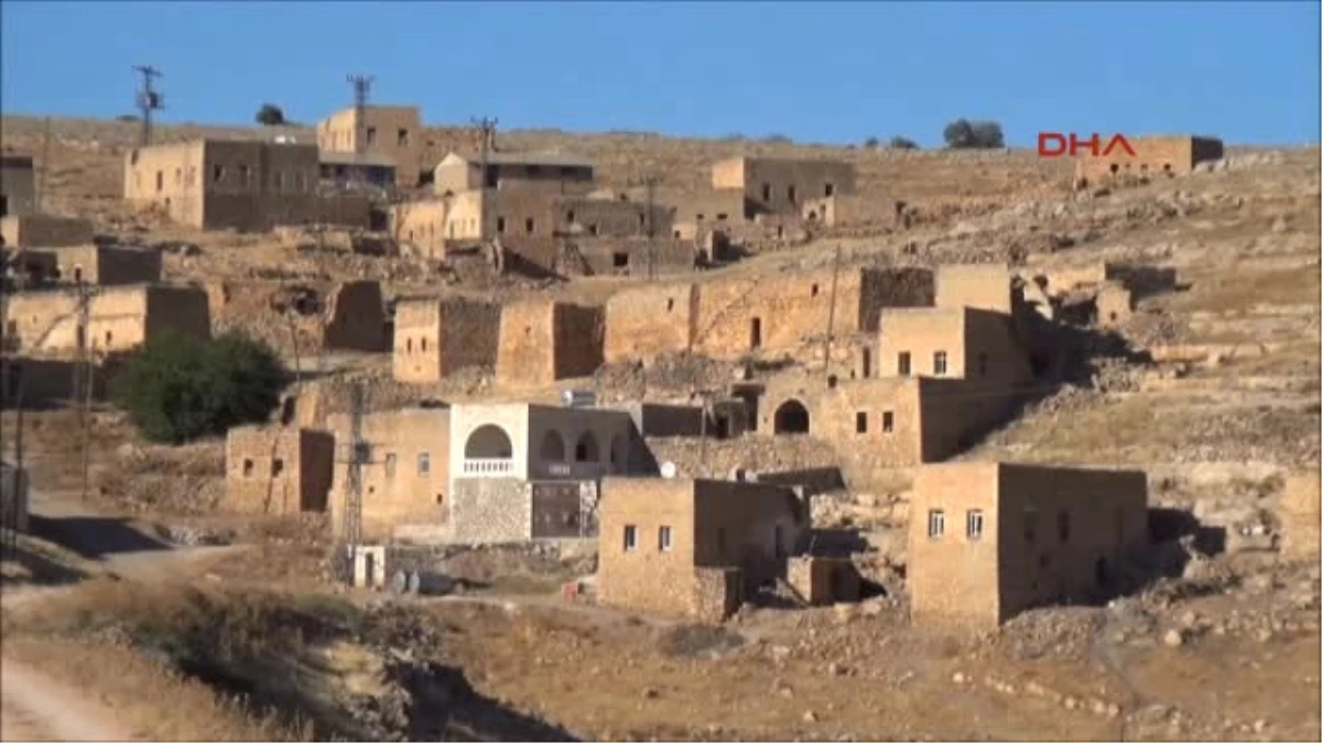 Mardin Midyat\'tan Avrupa\'ya Göç Eden Ezidiler Geri Dönüyor