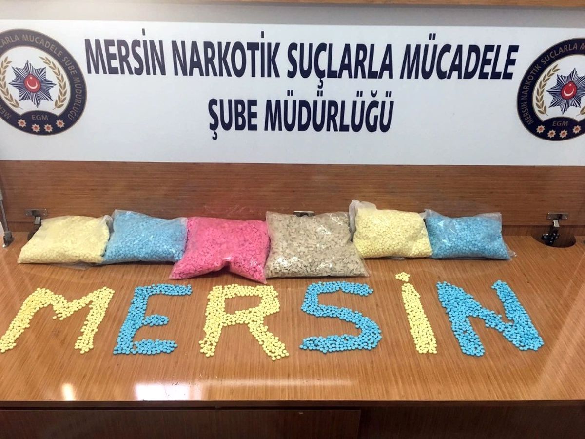 Mersin\'de 36 Bin 400 Ecstacy Hap Ele Geçirildi