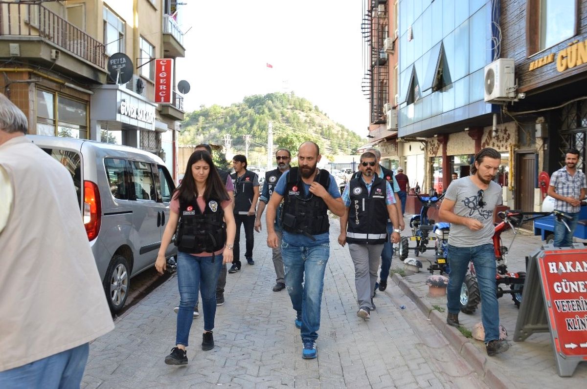 Narkotik Ekiplerinden Sokak Uygulaması
