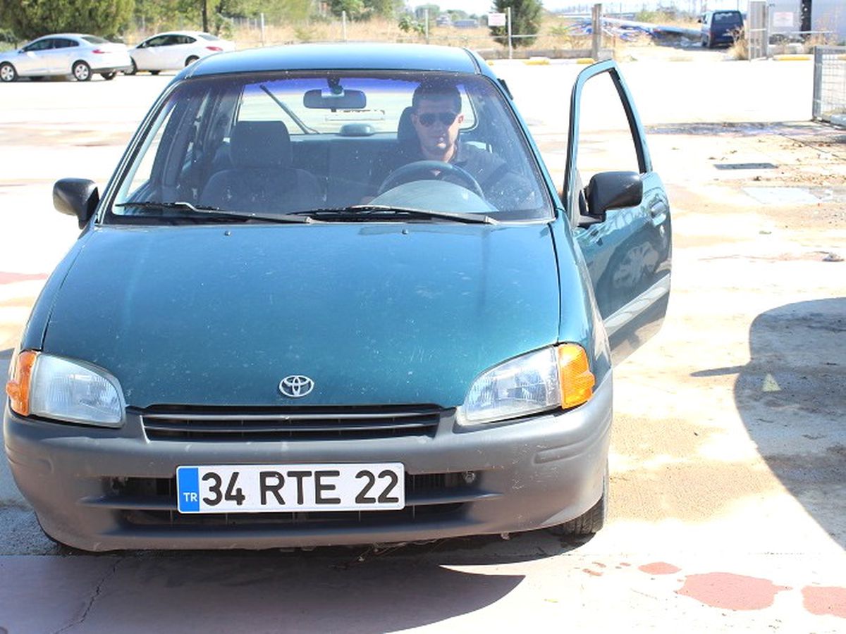 Rte" Plakalı Aracını Değerinin Yaklaşık 23 Katına Satıyor