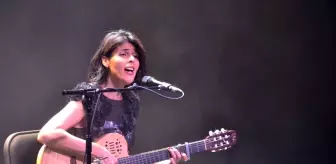 Souad Massi, Zorlu Psm'de Konser Verdi