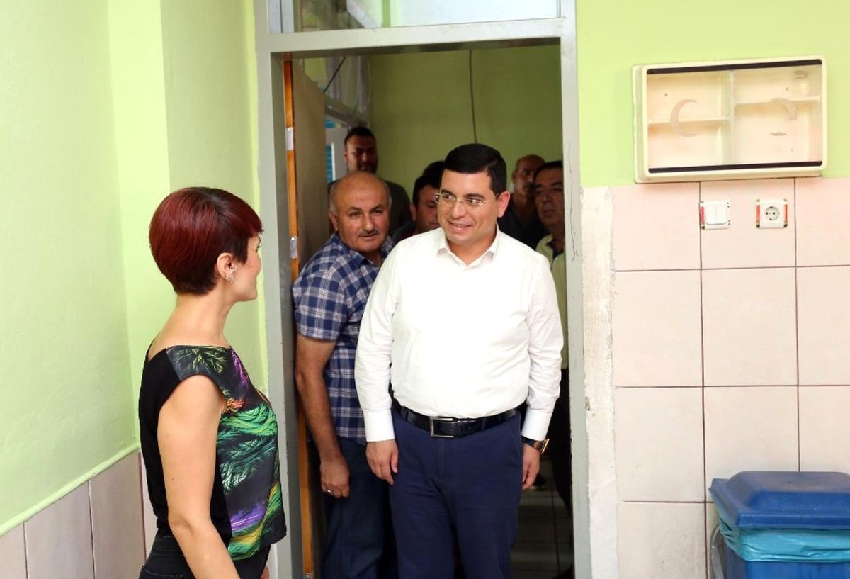 Tütüncü, Okullardaki Çalışmaları İnceledi