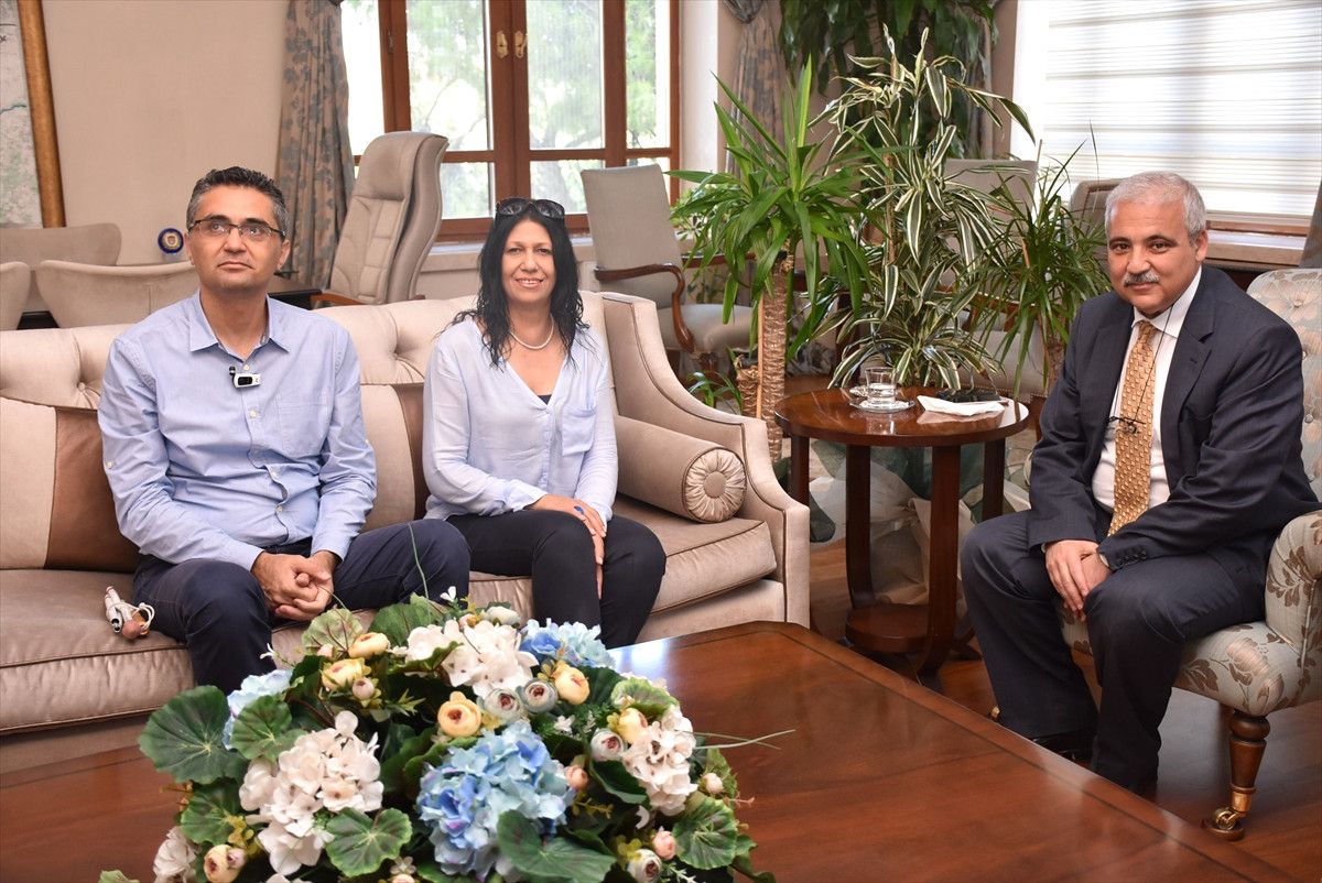Vali Güvençer\'e Ziyaret