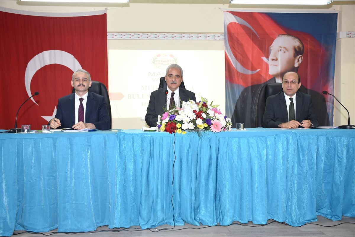Vali Güvençer, Muhtarlarla Görüştü