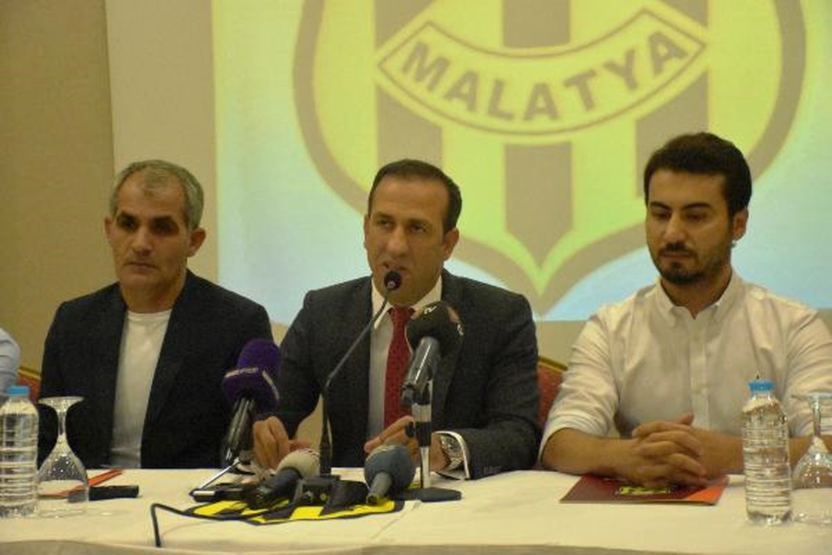 Yeni Malatyaspor Başkanı Gevrek\'ten Sert Eleştiri: "Ertuğrul Sağlam Sen Buranın Çalışanısın"