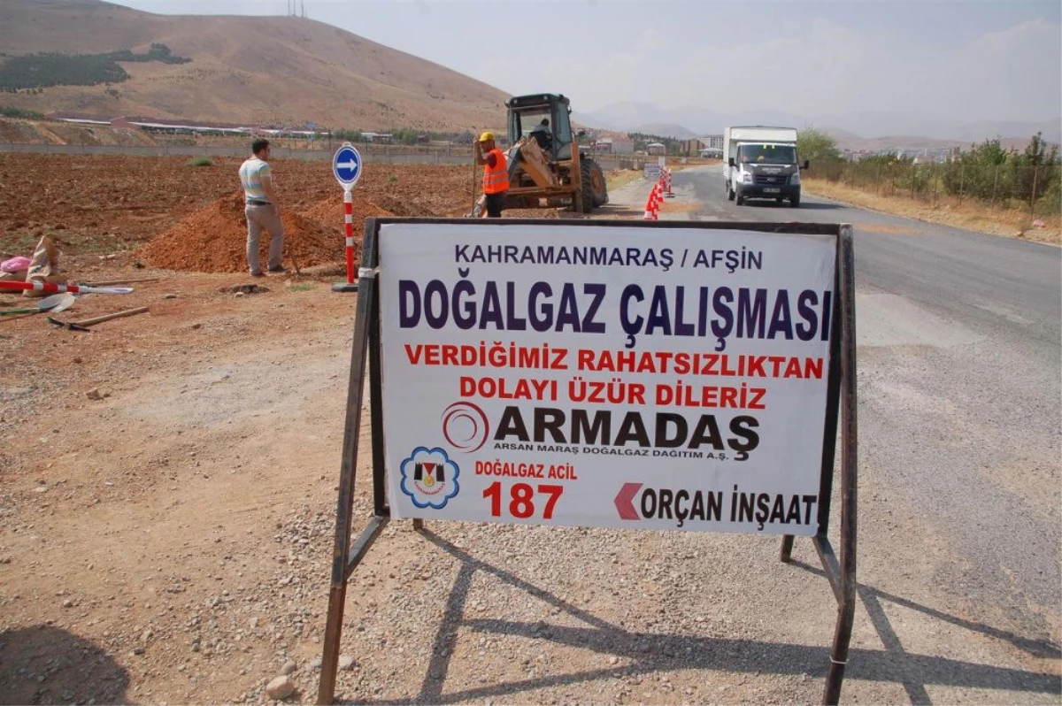 Afşin\'de Doğalgaz İçin İlk Kazma Vuruldu