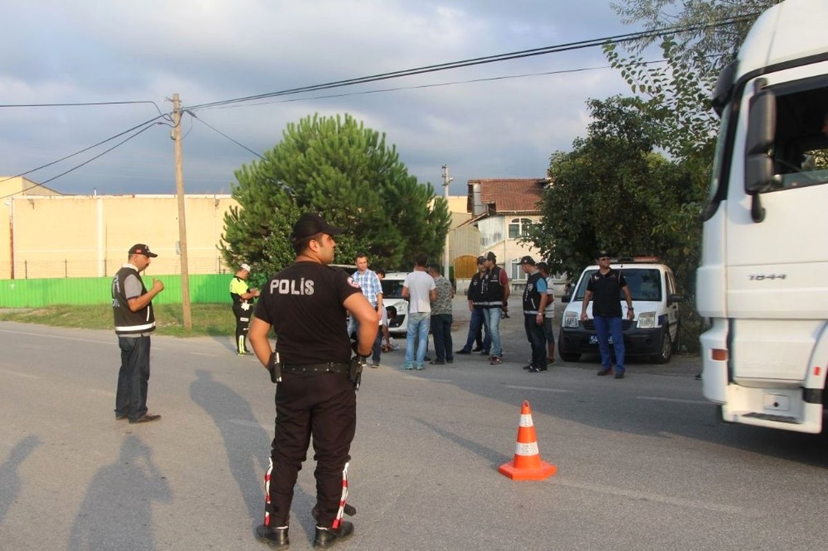 Akyazı İlçesinde Uyuşturucu Operasyonu Düzenlendi