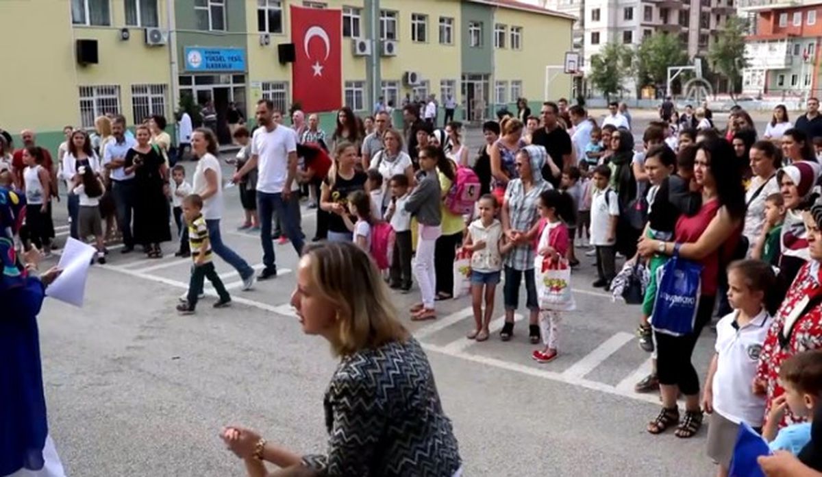 Ankara Valiliği Ders Başlama Saatlerini Açıkladı