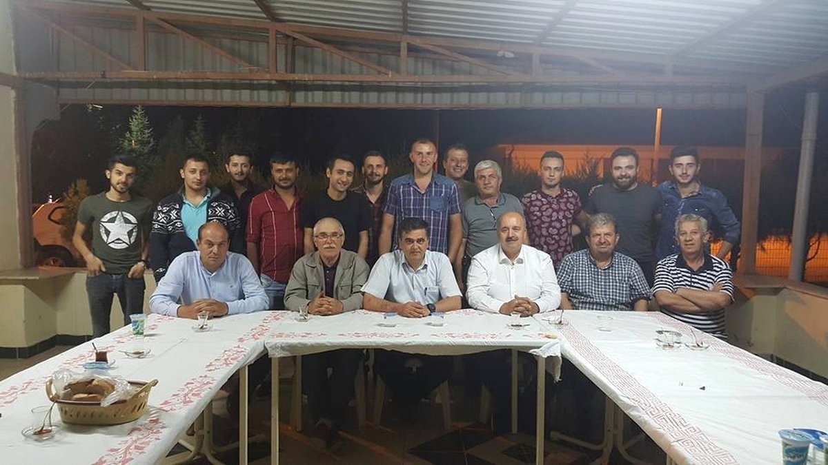 Başkan Yalçın, Pazaryerisporlu Futbolcuları ve Teknik Heyetle Bir Araya Geldi