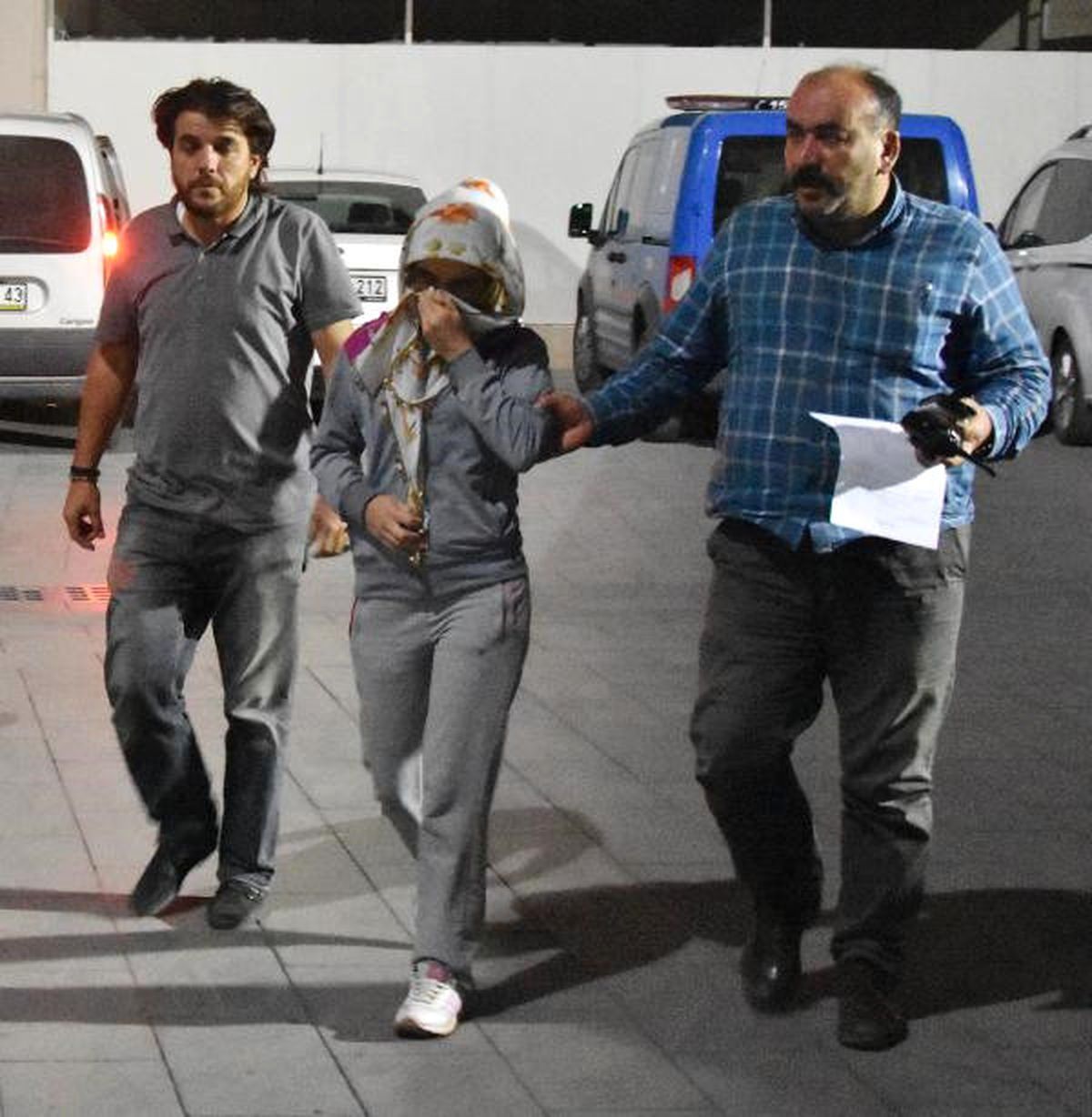 Birçok Suçtan Aranan Kadın Şüpheli Yakalandı