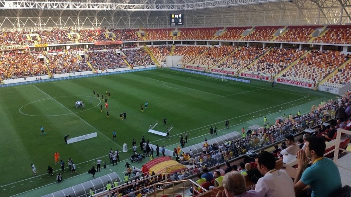 Evkur Yeni Malatyaspor Yeni Stadın Kapılarını Açtı
