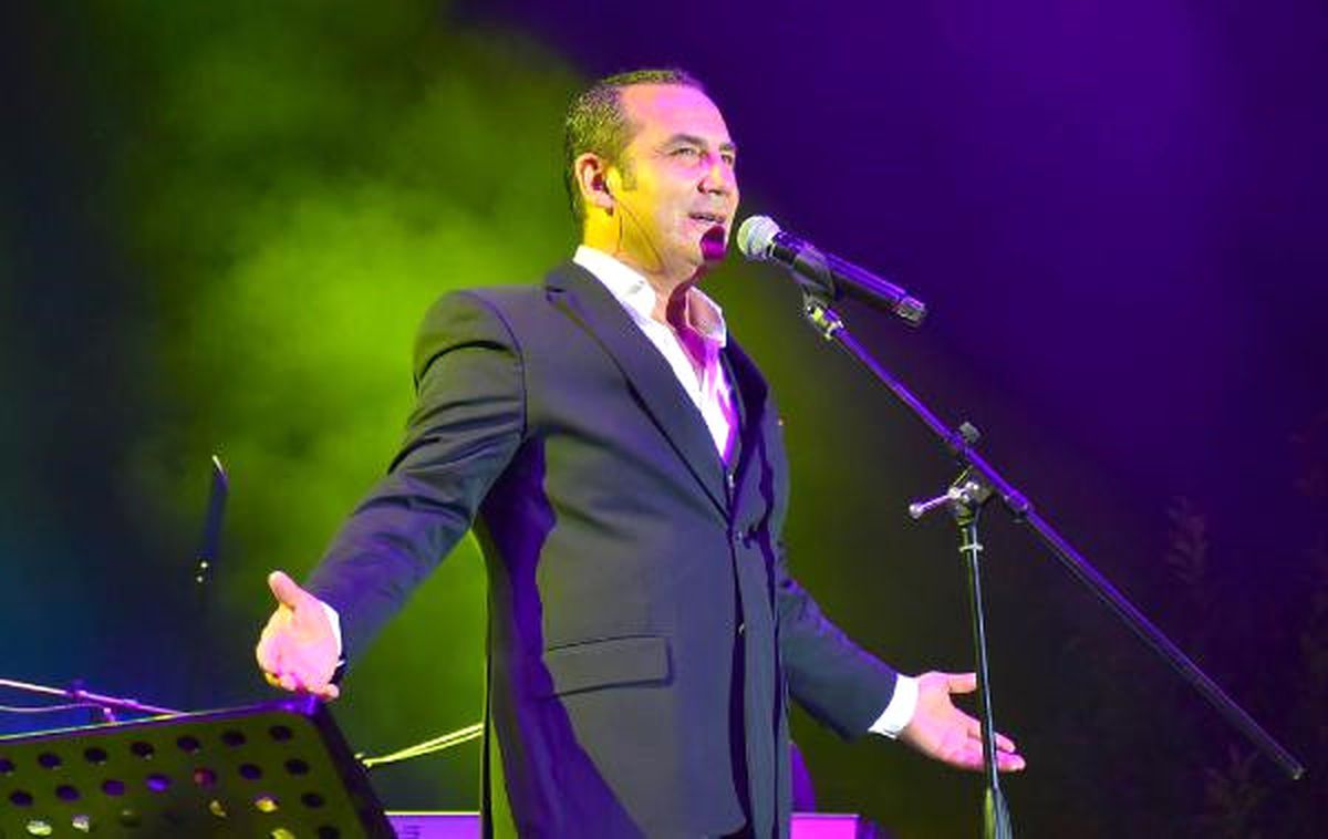 Ferhat Göçer, Konserde Rahatsızlanan Hayranına Müdahale Etti