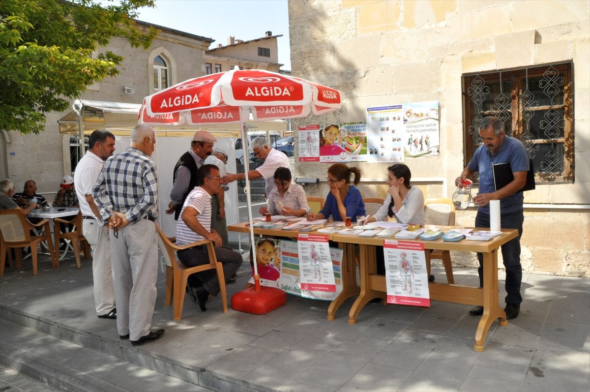 Gürün\'de Vatandaşlara Obezite Testi Yapıldı