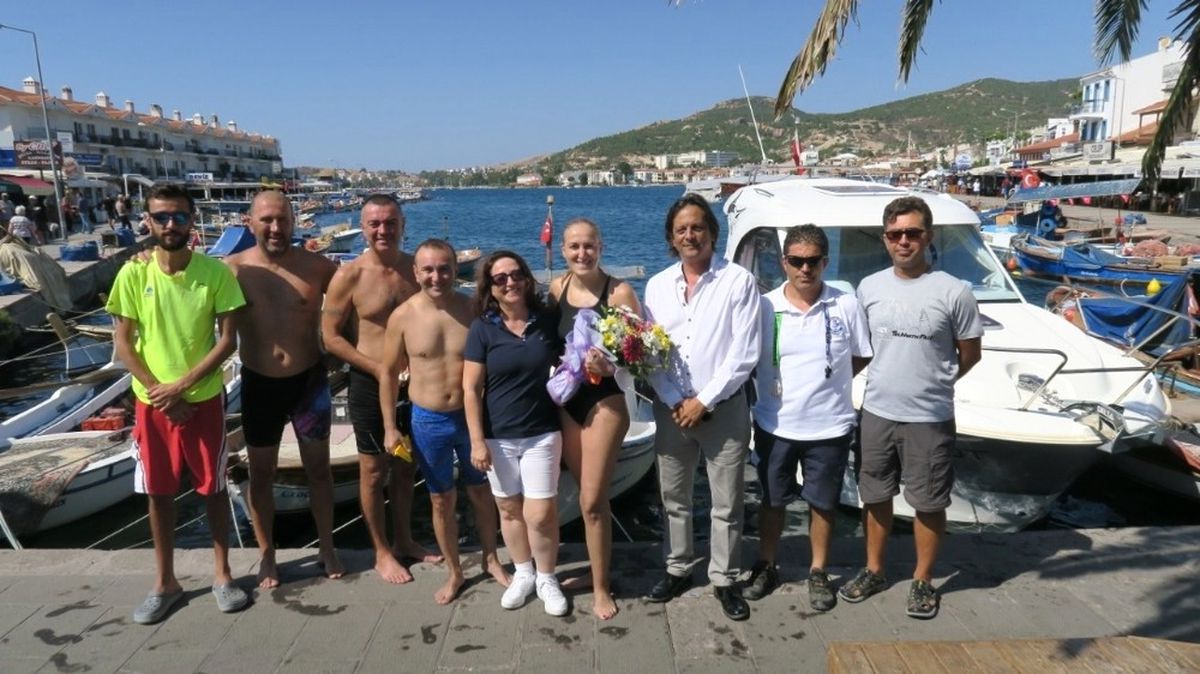 Karaburun\'dan Foça\'ya Yüzdüler