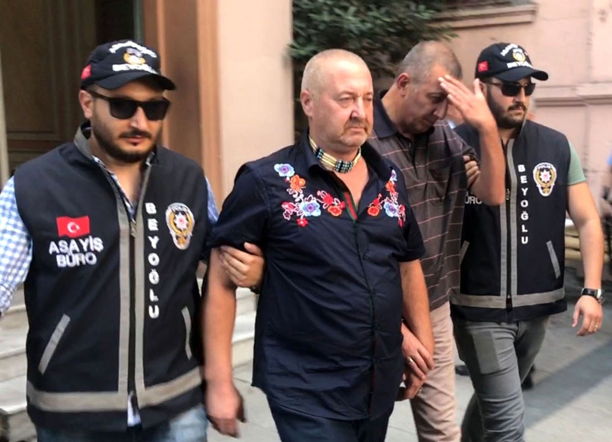 Kilise Hırsızları Yakalandı