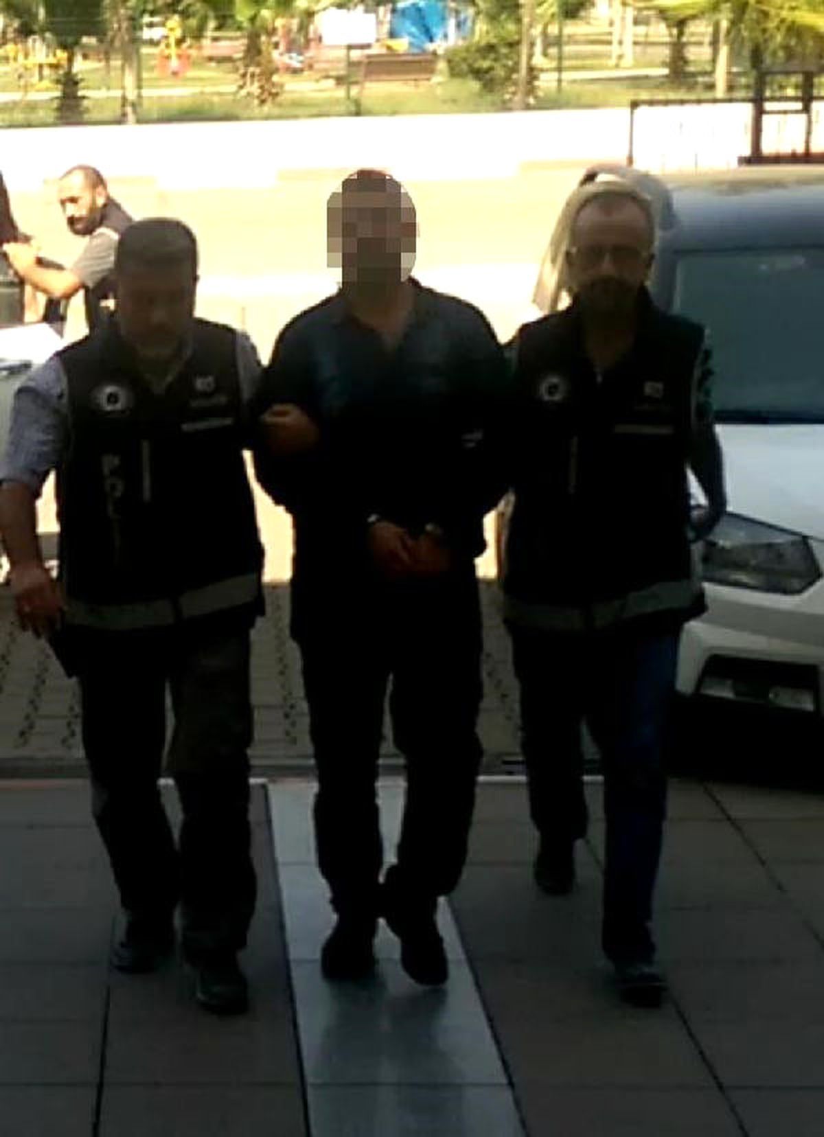 Nazilli\'deki Çifte Cinayetin Zanlısı İzmir\'de Yakalandı (2)