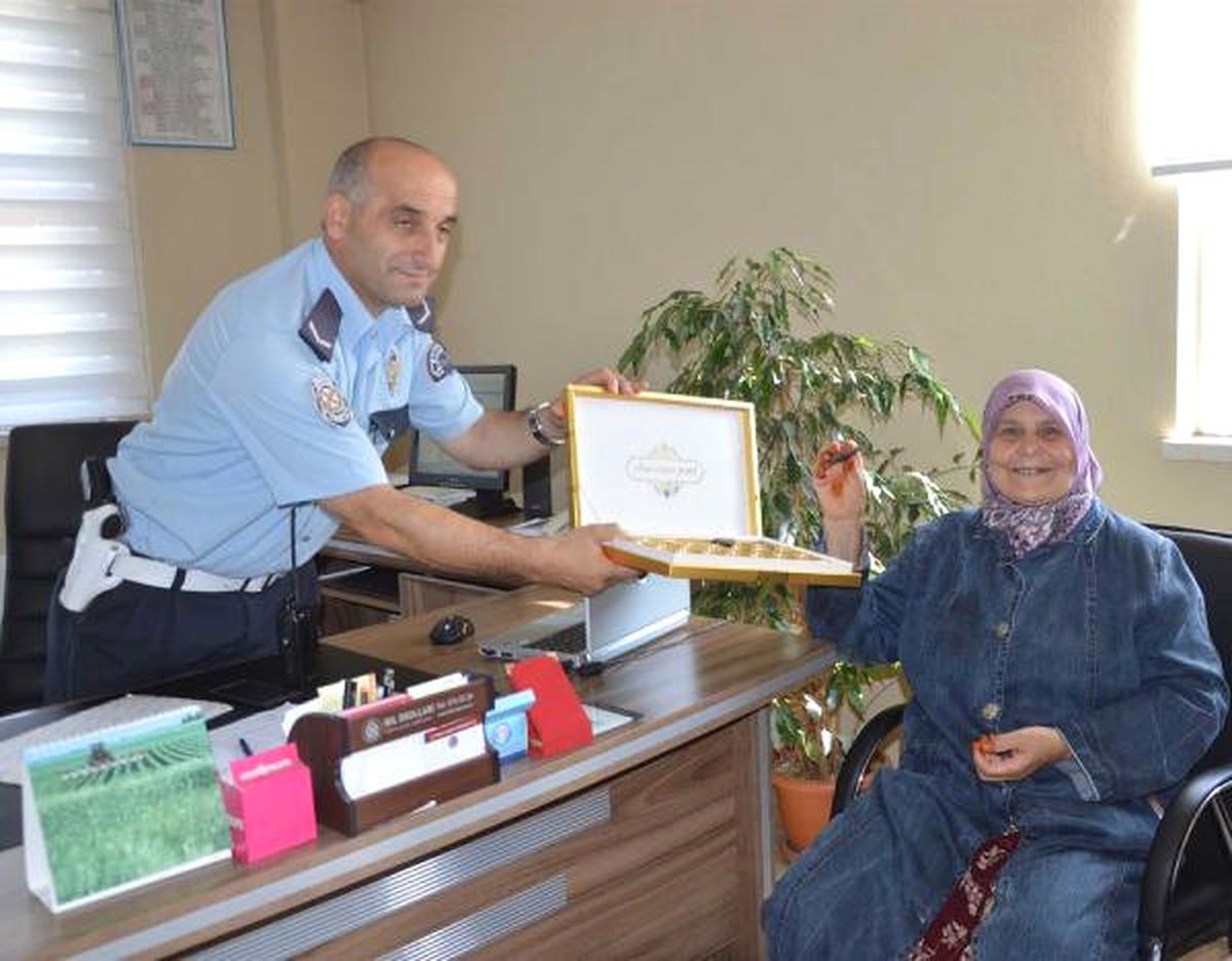 Polis Yakalayamadığı Genci Babaannesine Şikayet Etti