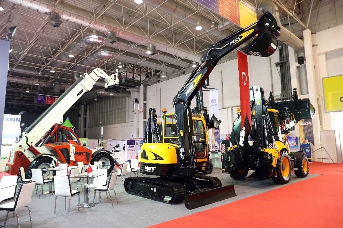 Sanko Yeni İş Makinelerini Mebex Fuarında Tanıttı