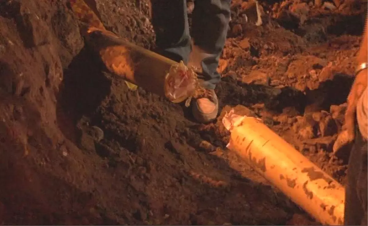 Tramvay Hattı Çalışmalarında Doğalgaz Borusu Zarar Gördü