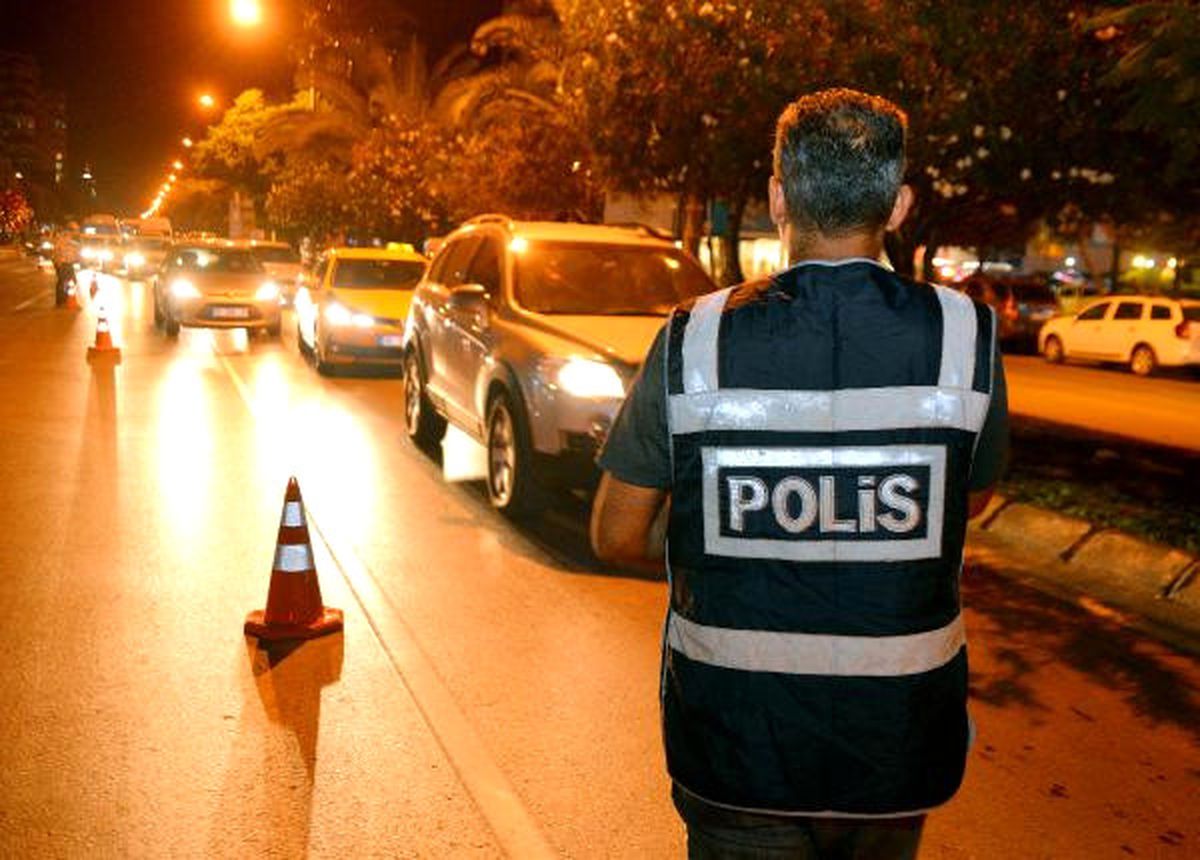 Adana\'da 1500 Polis ile Hava Destekli Asayiş Uygulaması
