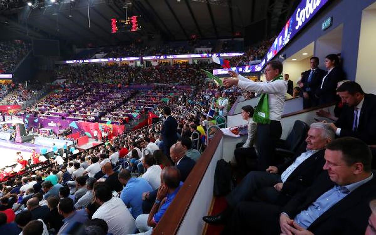 Başbakan Binali Yıldırım Slovenya Estonya Sırbistan Başbakanlarıyla Basket Finalini İzledi