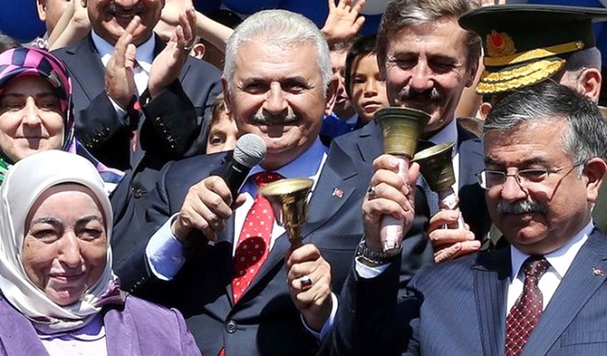Başbakan İlk Ders Zilini Şanlıurfa\'da Çalacak