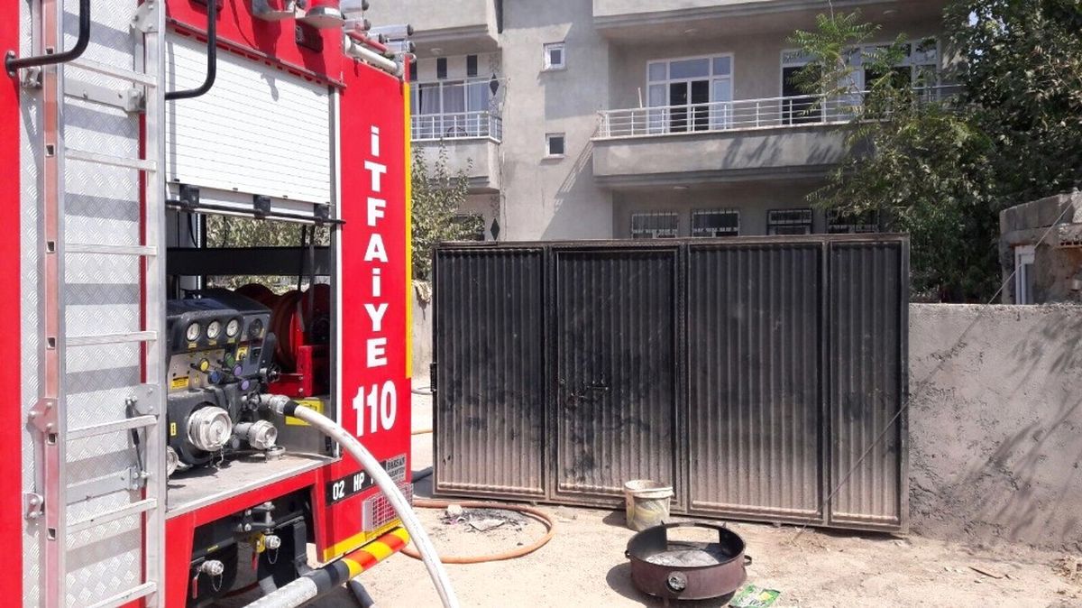 Bodrum Katında Çıkan Yangın Paniğe Neden Oldu