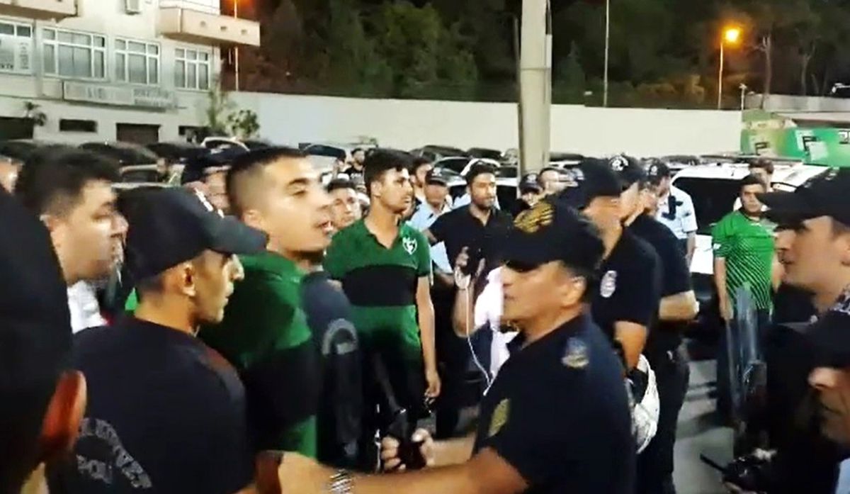 Denizli\'de Maç Sonunda Gerginlik: 2 Gözaltı