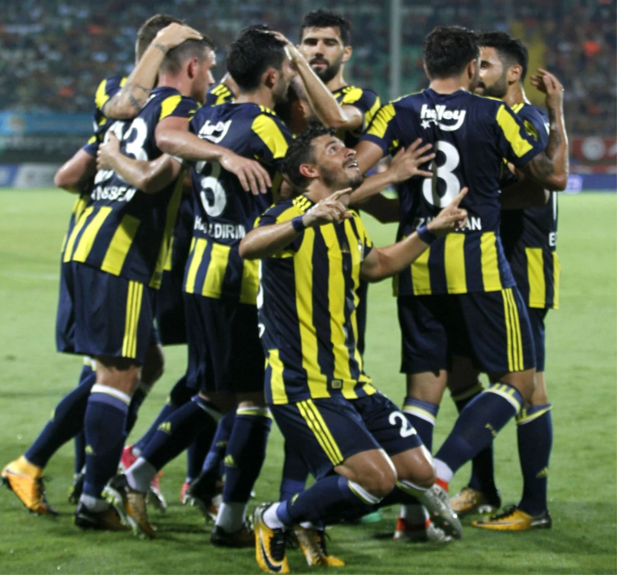 Fener Derbi Öncesi Moral Buldu