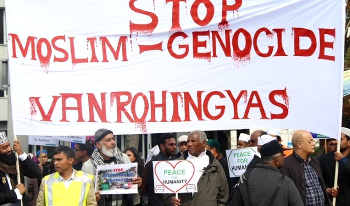 Hollanda\'da Arakan Protestosu