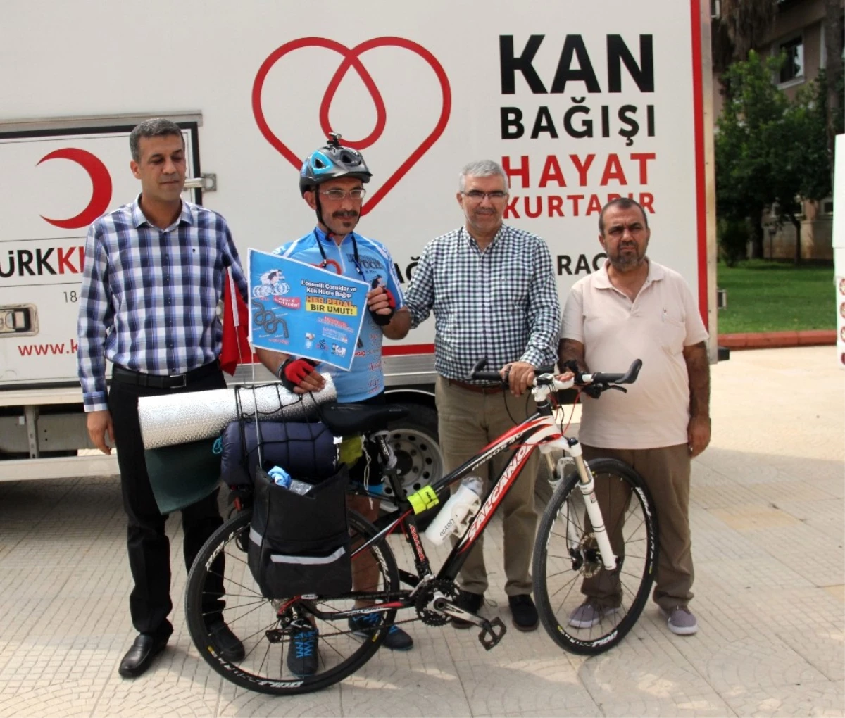 Lösemili Çocuklar İçin 935 Kilometre Pedal Çevirecek