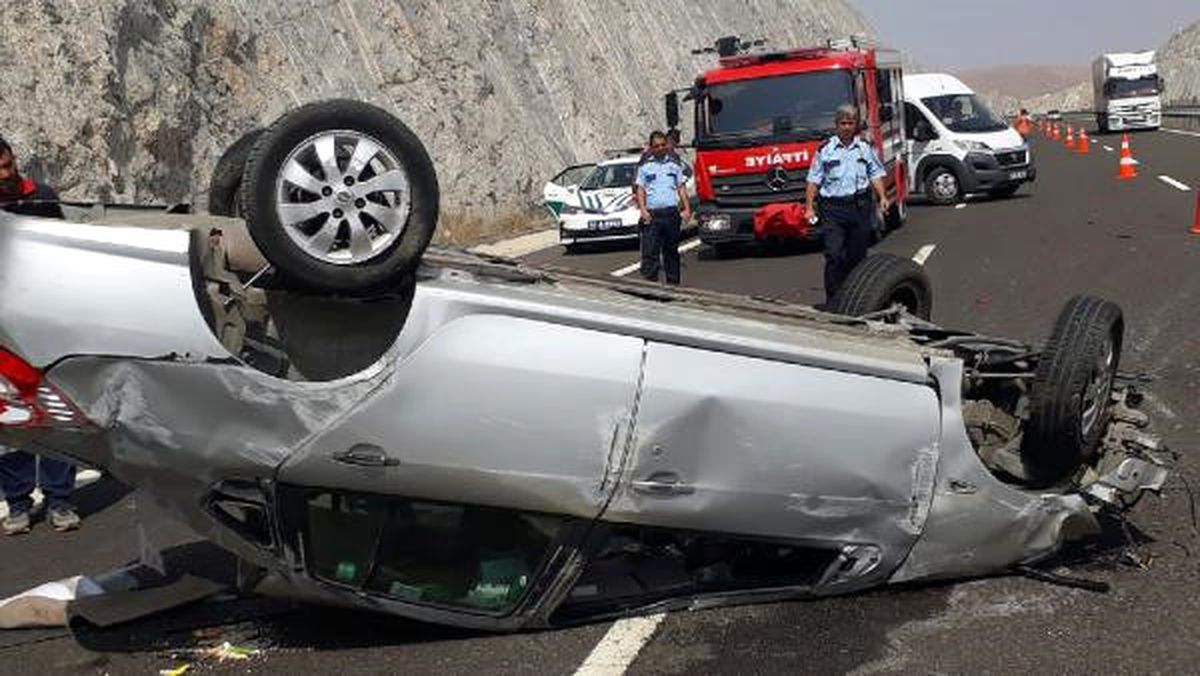 Niğde\'de Trafik Kazası: 1 Ölü, 2 Yaralı