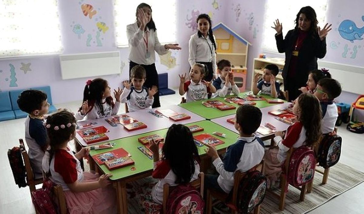Okul Öncesi Eğitimi Yaygınlaştırmamız Lazım\'