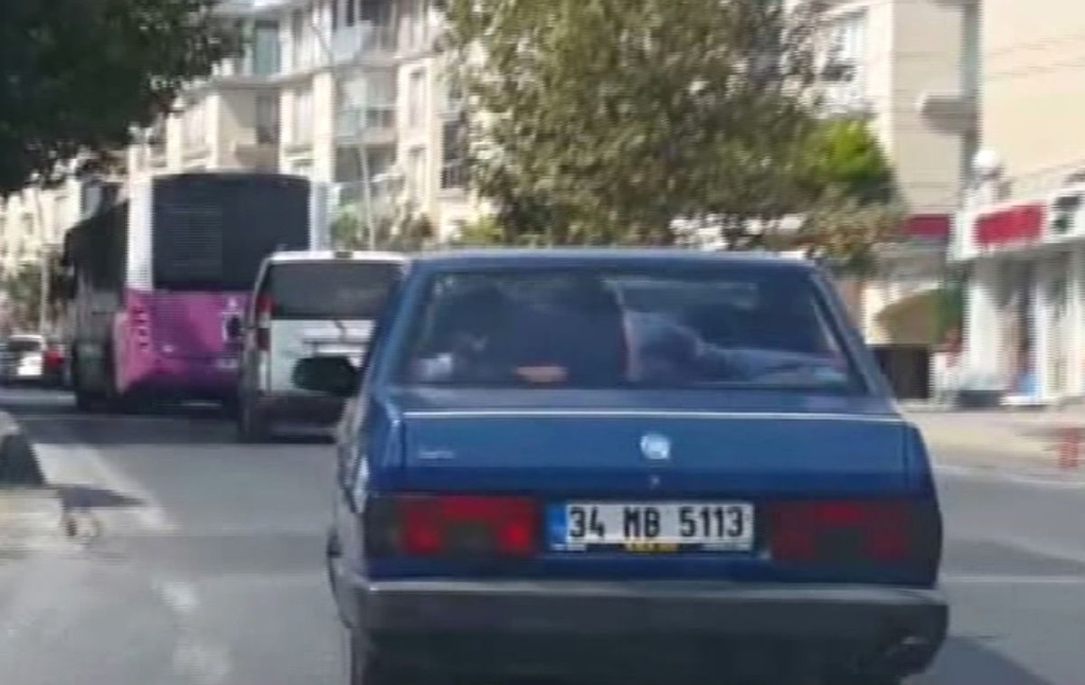İstanbul\'da Tehlikeli Yolculuklar Kamerada