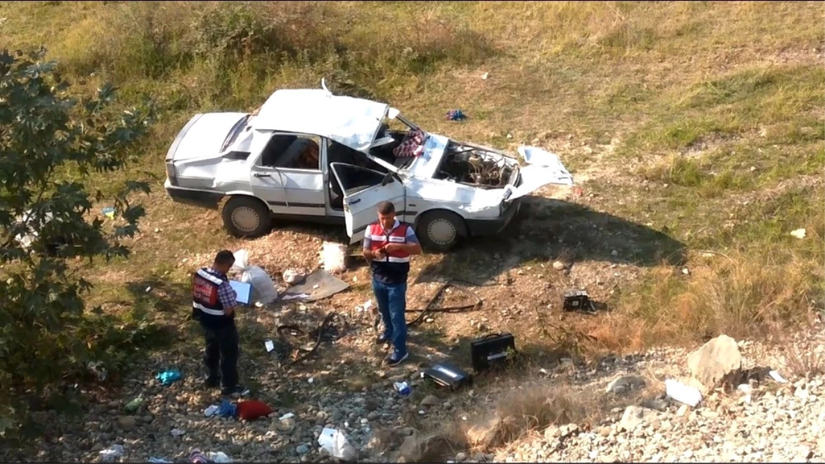 Samsunda Otomobil Şarampole Yuvarlandı: 1 Ölü, 5 Yaralı