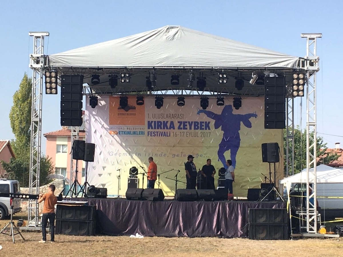 Seyitgazi\'de \'Uluslararsı Zeybek Festivali\' Hazırlıkları Tamamlandı