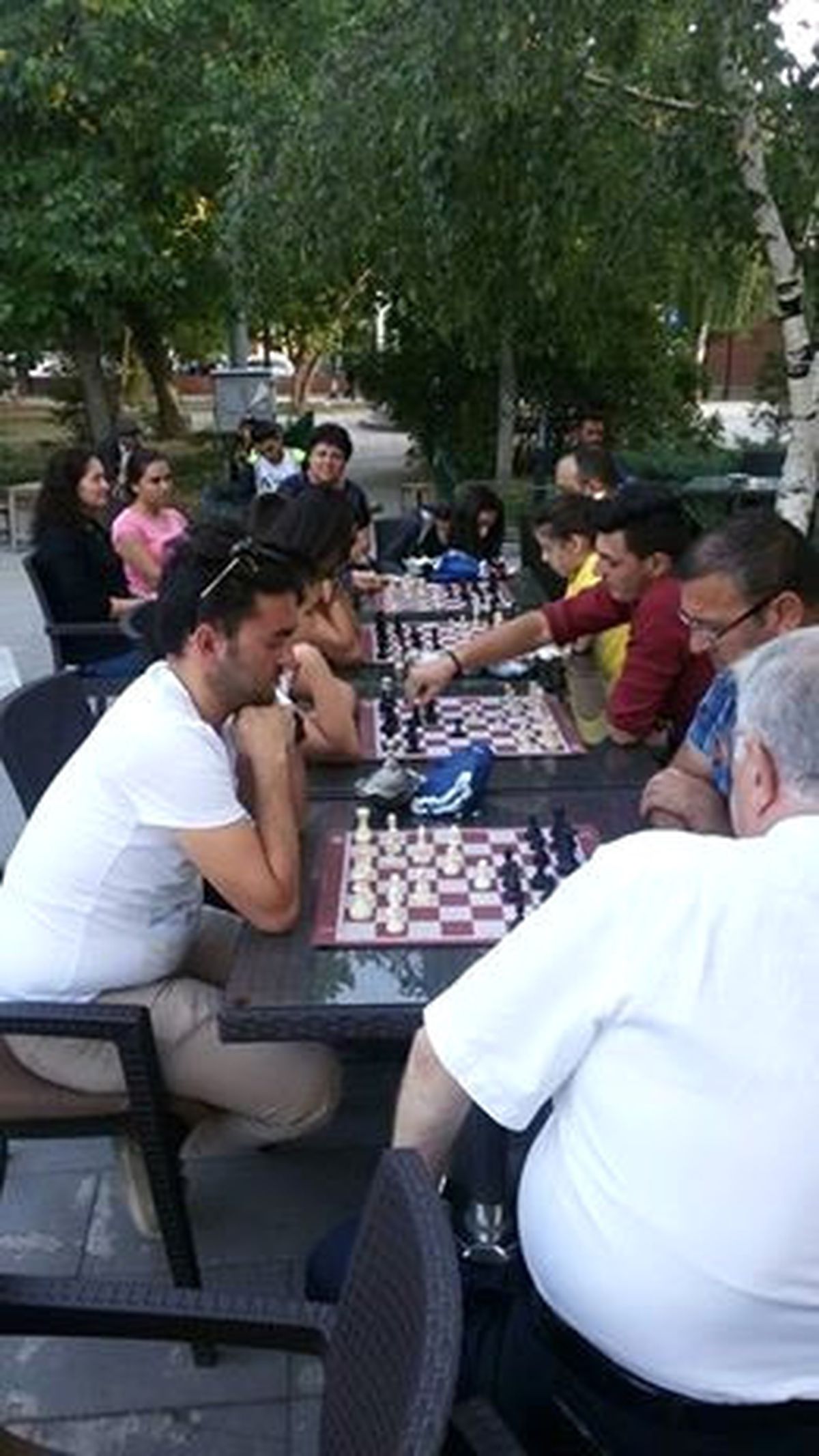 Sokakta Satranç Oynadılar