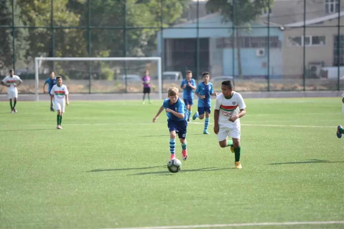 Yıldırım Belediyespor U14 Takımı Fırtına Gibi Esiyor