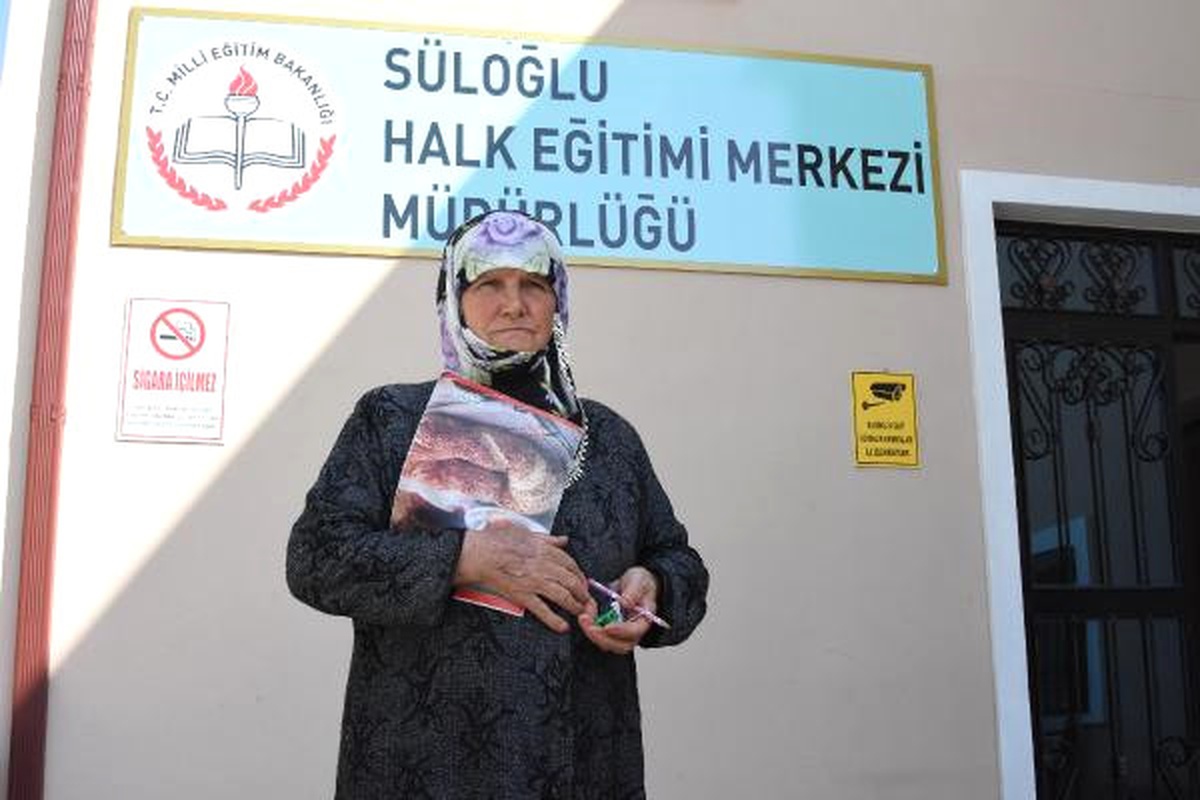 72 Yaşında Okuma-yazma Öğrenmeye Başladı