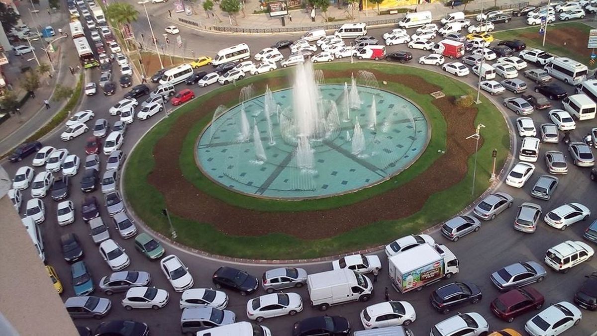Adana\'da Okul Trafiği Çileden Çıkarttı